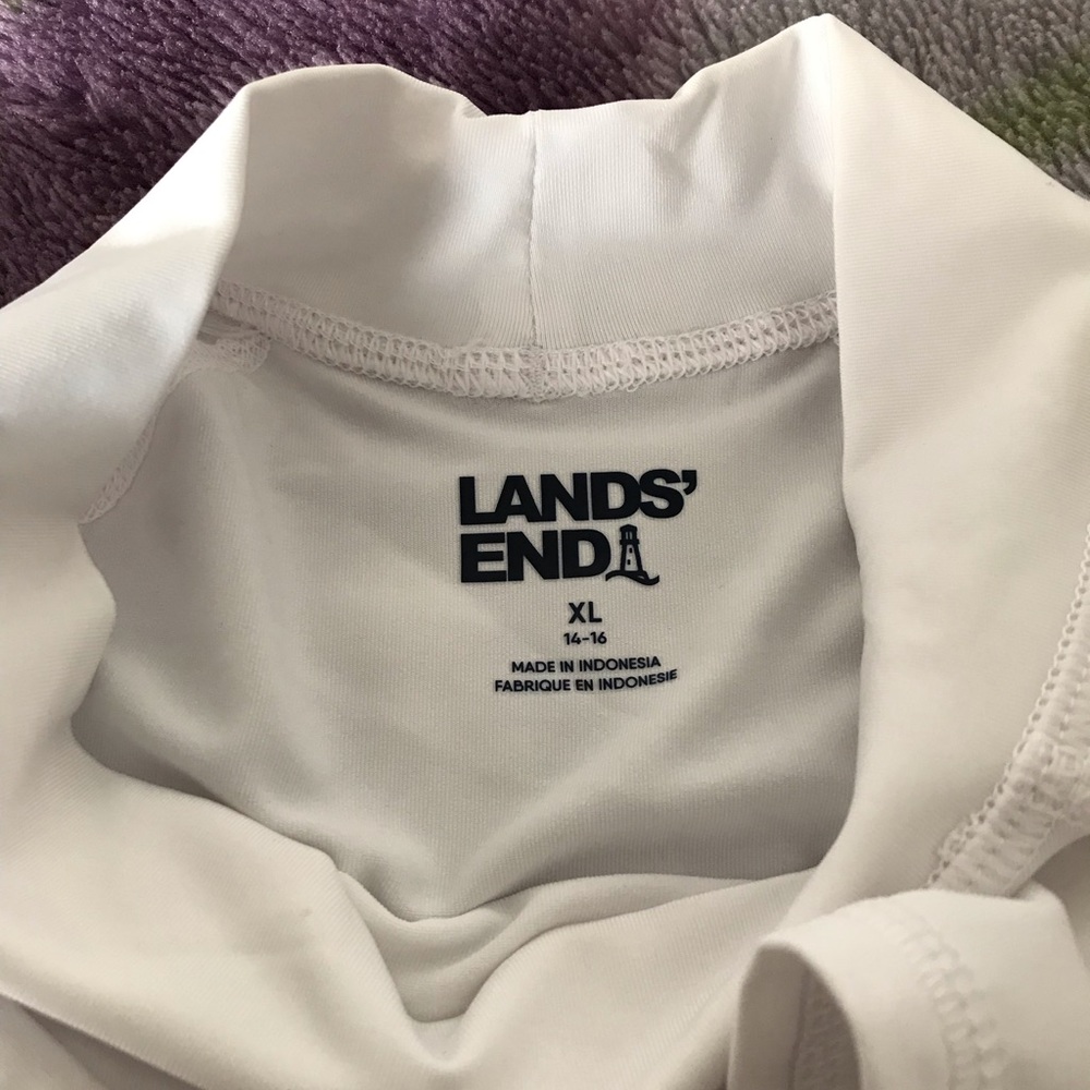 Lands’ End Boys Short Sleeve Crew Neck Swim UPF 50 Rash Guard - Picture 7 of 11